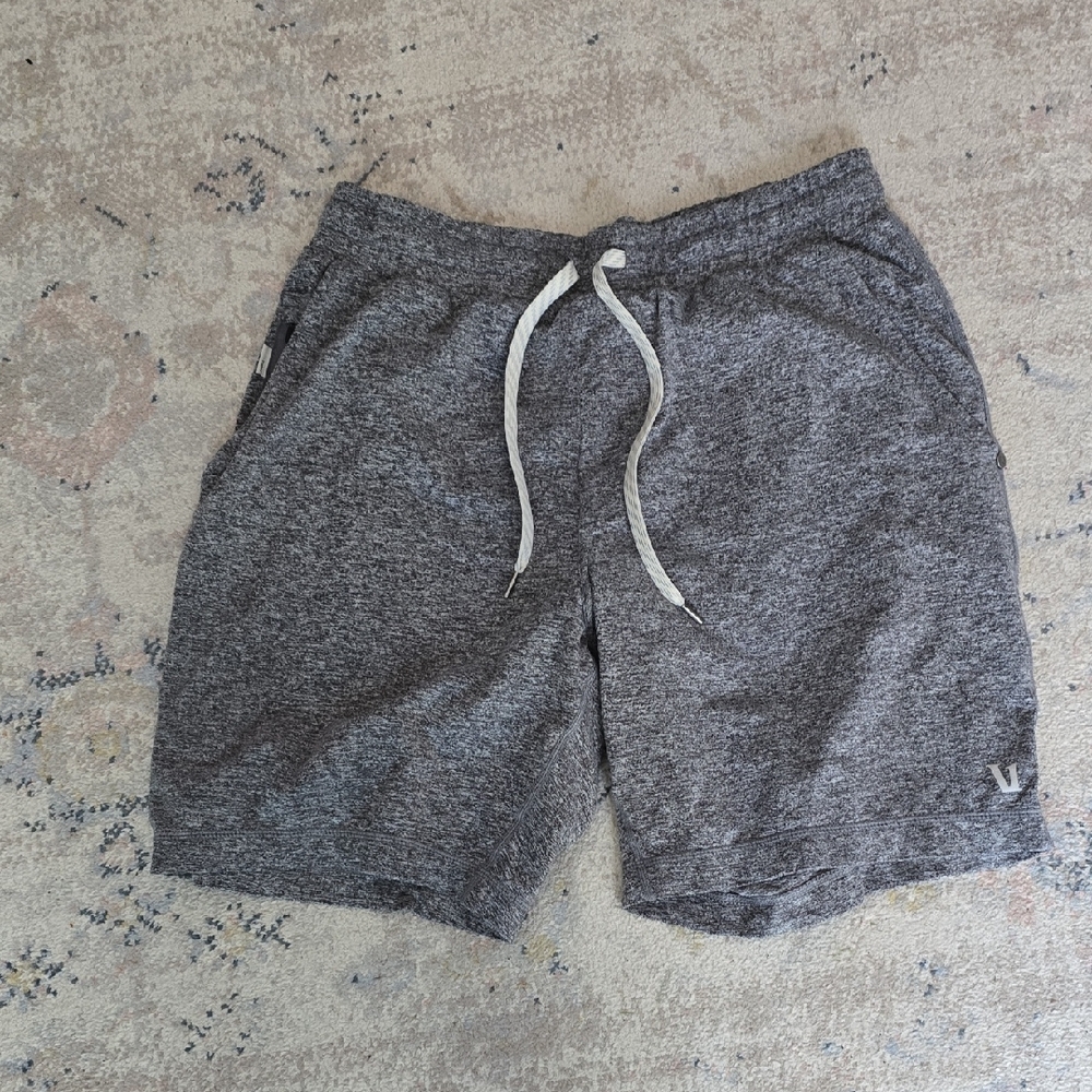 Vuori Charcoal Athletic Men's Shorts Medium